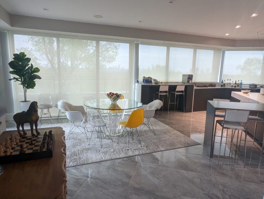 Kitchen & eating area with windows