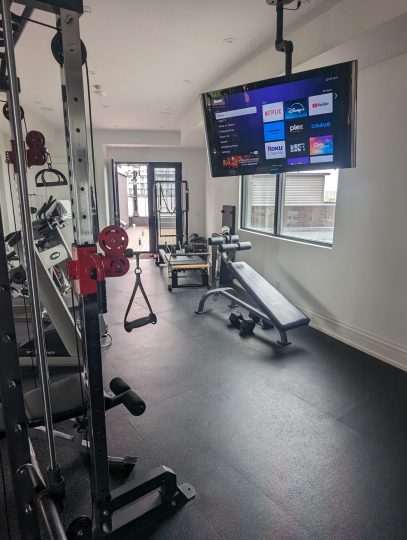 Gym with TV and audio